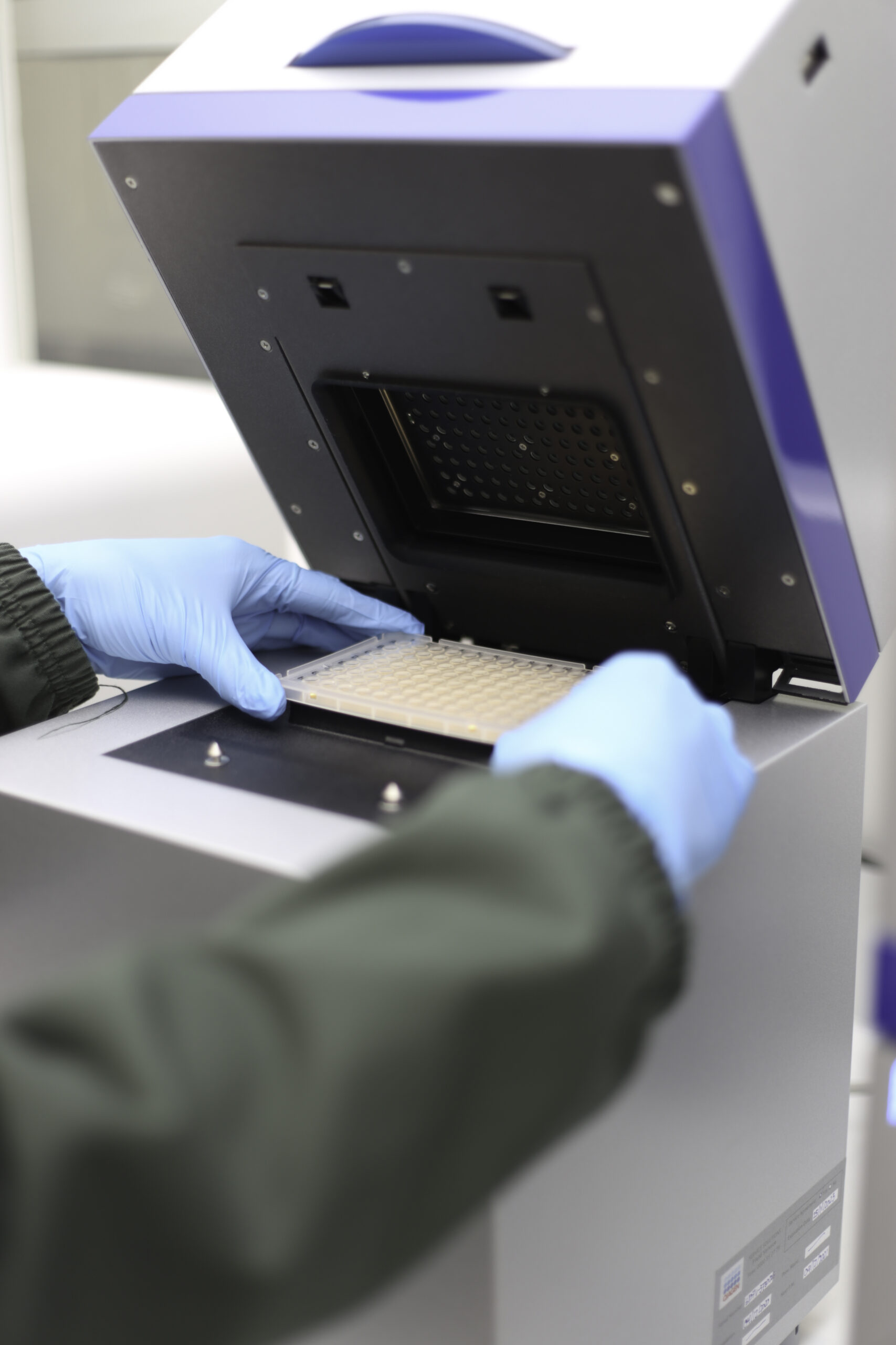qPCR: A tecnologia de precisão na GoGenetic para análises genéticas avançadas 